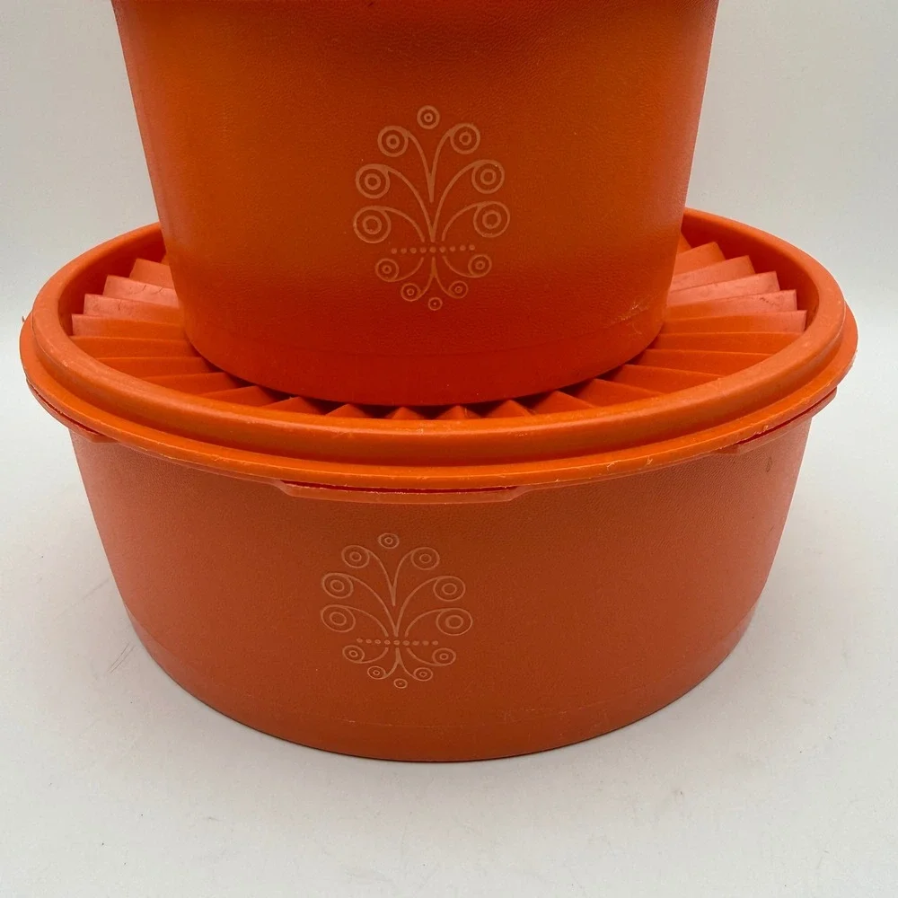 Tupperware vintage servalier